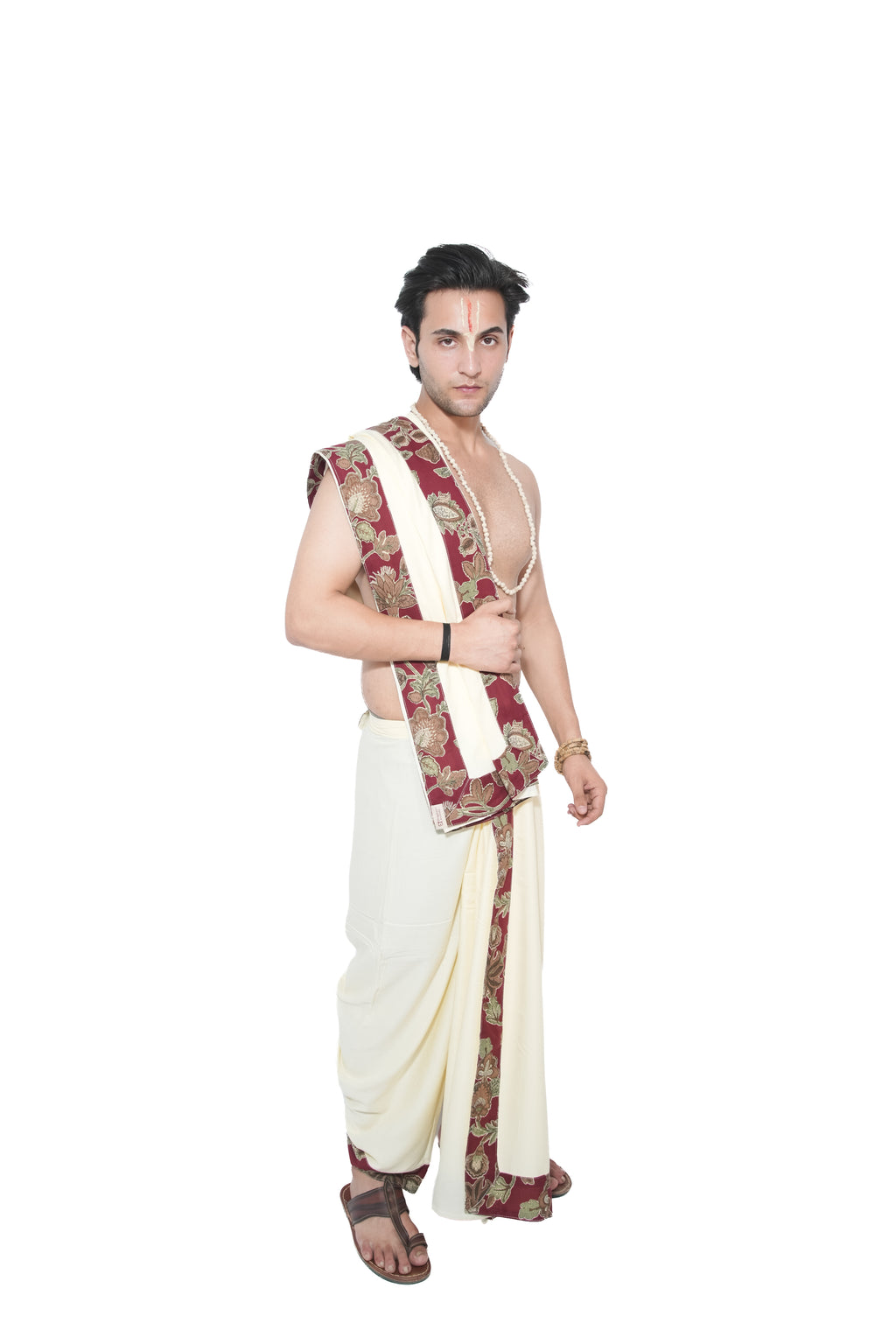 Sridhar Bagalabandhi And Dhoti Set- Maroon
